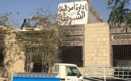 إلقاء قنبلة وسط سوق في المخا .. والكشف عن مصير الجاني  