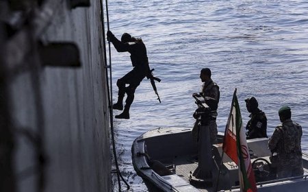 بالفيديو :سيطرة الكوماندوز الإيراني على سفينة اسرائيلية قبالة الإمارات