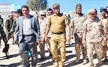 لجنة من وزارة الدفاع تتفقد الأبطال المرابطين في الخطوط الامامية بجبهة يافع