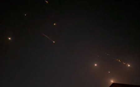 وتستمر المسرحية.. هيئة البث الإسرائيلية: سلاح الجو أنهى استعداداته لهجوم محتمل على إيران