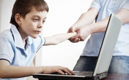 قاتل الأطفال عبر الهواتف الذكية! 