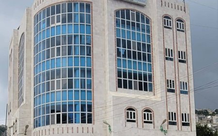 يمنح الحوثيين مليارات الدولارات.. ثلاث حكومات  لم تنقل الصندوق الاجتماعي إلى عدن حتى الآن!