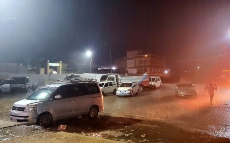 هل وصل المنخفض الجوي.. هطول أمطار غزيرة على لودر بأبين