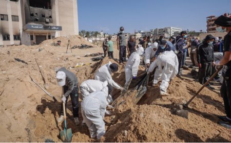 العثور على 3 مقابر جماعية بمجمع ناصر الطبي في غزة