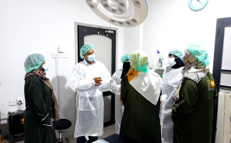 مدير المنشآت الطبية بعدن يحث على الالتزام بالقوانين واللوائح التنظيمية المتبعة لمكتب الصحة