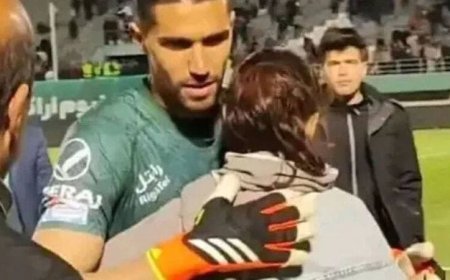 بعد عناق حارس المرمى .. هذا البلد سيمنع دخول المشجعات من حضور المباريات
