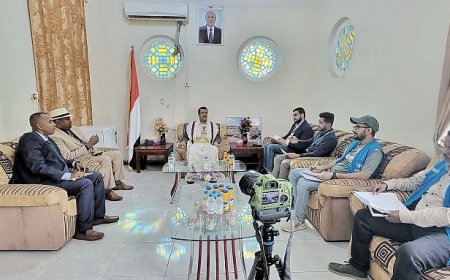 وكيل مأرب يبحث مع السفير الصومالي الاوضاع الانسانية للمهاجرين من الصومال