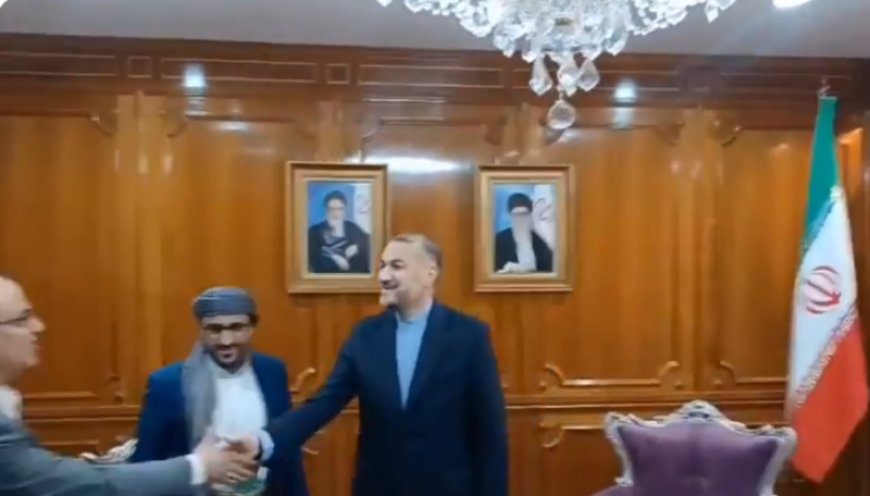  بعد ضرب السفارة الإيرانية ..فيديو فاضح لوفد الحوثيين مع وزير خارجية إيران