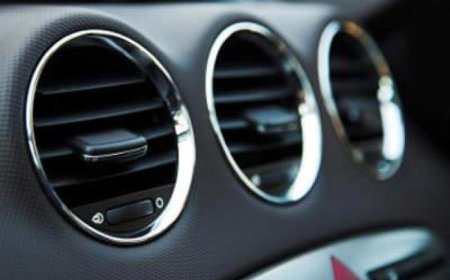 خروج رائحة كريهة من مكيف السيارة .. الأسباب والحلول