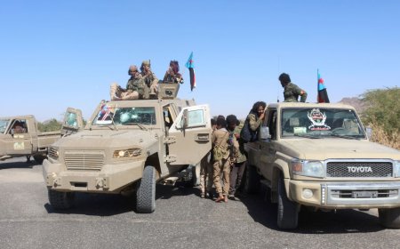 العمالقة تشن هجوما على مواقع حوثية بحريب