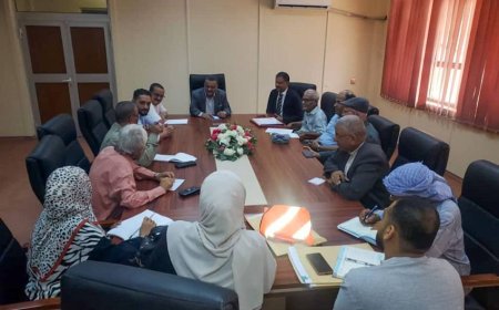 وكيل وزارة الزراعة يبحث مع الجهة المنفذة مراحل تنفيذ مشروع سد حسّان في أبين