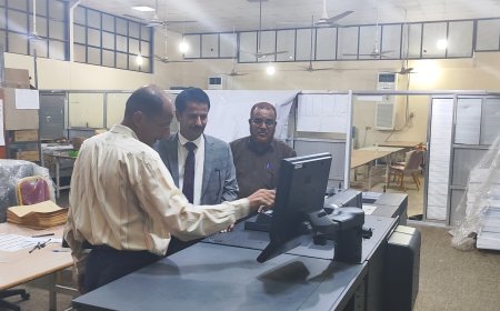 نائب وزير التربية رئيس اللجنة العليا للاختبارات يتفقد سير العمل في المطبعة السرية لاختبارات الثانوية العامة للعام الدراسي 2023-2024م بعدن