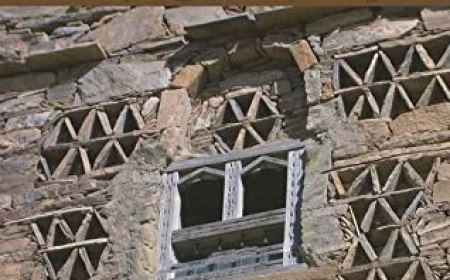 رجل أعمال يمني يدفع 5 مليون في كتاب وثق حضارة يافع