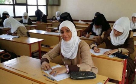 إطلاق نار على مركز امتحانات بتعز يسفر عن إصابة طالبتين