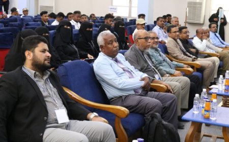 بحضور رئيس الجامعة: بدء التصفيات النهائية لجوائز الإبداع الطلابي بجامعة حضرموت 