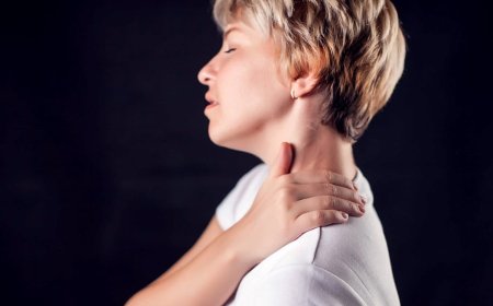 ما خطورة طقطقة الظهر والرقبة؟