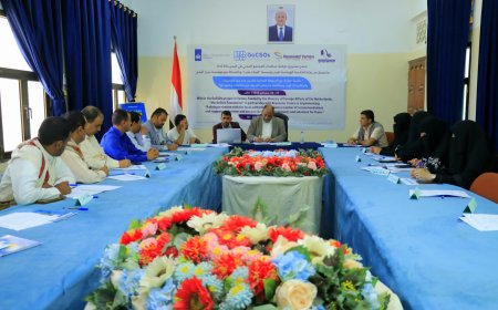 ضمن مبادرة "الدرب السمح" فتيات مأرب تناقش ملف فتح الطرقات المغلقة مع عدد من ممثلي المكاتب التنفيذية بمأرب