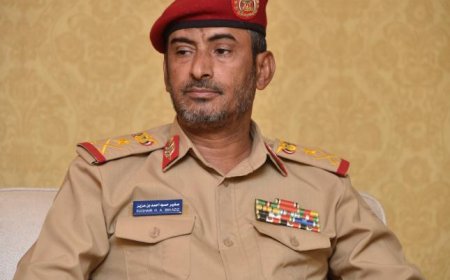 قيادي في الحراك الجنوبي يهاجم صغير بن عزيز ويصفه بالساذج