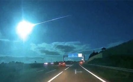 في مشهدٍ مذهلٍ.. كرة نارية لامعة تضيء سماء إسبانيا والبرتغال ( فيديو)