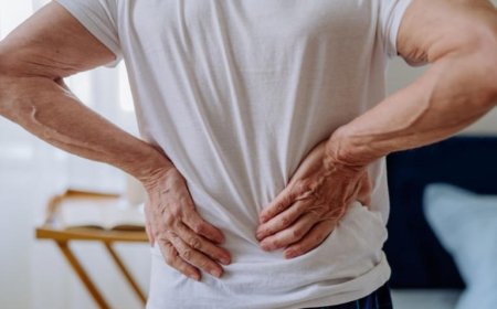 آلام أسفل الظهر: جرس إنذار يحذر من أمراض خطيرة