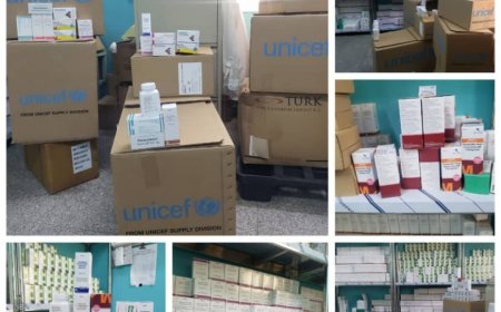 مكتب الصحة بعدن يوزع أدوية ل 22 مرفقاً صحياًومعدات طبية ل 6 منها بالمحافظة