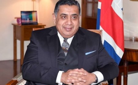 مسؤول بريطاني: السفير السعودي آل جابر قناة التفاوض الخلفية بين بلاده والحوثيين