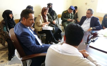 اللجنة الوطنية للتحقيق تلتقي السلطة القضائية والأمنية في محافظة المهرة وتطلع على أوضاح السجناء والمحتجزين