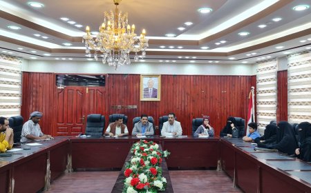 اللجنة الوطنية للتحقيق تعقد لقاءً موسعاً مع منظمات المجتمع المدني بمحافظة المهرة 