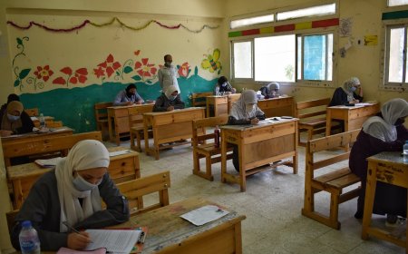 سوريا.. الكشف عن شبكة كبيرة لتزوير الامتحانات يرأسها مدير تربية دمشق