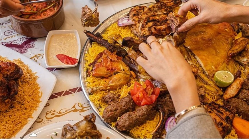 الكشف عن أكلة يمنية تحقق ربح 18 ألف ريال سعودي في اليوم الواحد