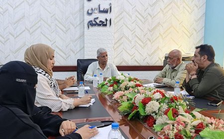 اللجنة الوطنية للتحقيق تناقش مع قيادة السلطة القضائية بحضرموت آليات حماية حقوق الانسان