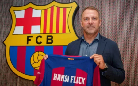 فليك يمنع نجمي برشلونة من الرحيل بقرار مفاجئ.. هل أجبره لابورتا؟