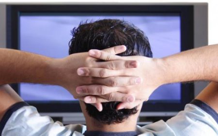 إذا كنت تعاني من ألم خلف الرقبة.. احذر من تلك العادة المدمرة للصحة