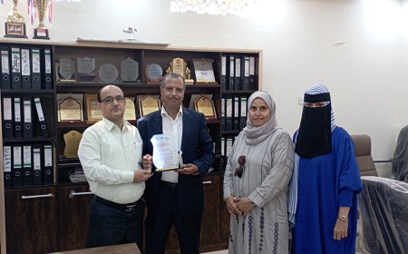 مركز جمعان يكرم مدير عام دارسعد_ نظير اسهاماته الفاعلة في إنجاح معرض عدن الاول للاعمار والبناء