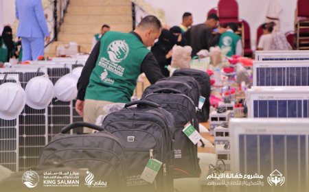 مركز الملك سلمان يسلم ادوات المهن والمشاريع المدرة للدخل في محافظة تعز