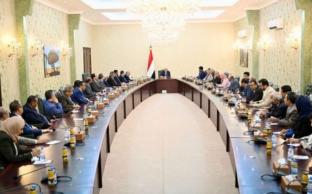 رئيس مجلس القيادة يحدد متطلبات الانتقال الى مرحلة العمل الوطني الجماعي