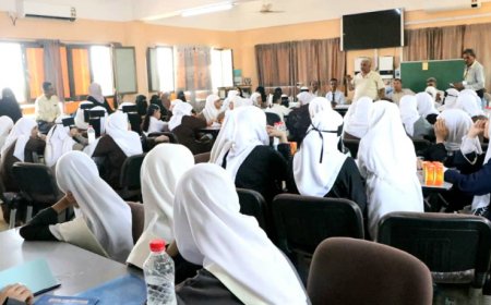 بحضور وكيل قطاع التعليم لملس .. انطلاق المسابقات الثقافية والفكرية اللامنهجية لطالبات التعليم الأساسي بعدن 