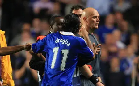 "مسافة قصيرة بين الجنة والجحيم" .. حكم موقعة برشلونة الشهيرة: الوضع كان سيختلف لو فاز تشيلسي!