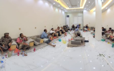 لقاء هام لشخصيات قبيلة وسياسية وعسكرية بأبين  للمطالبة بتنصب اللواء الفضلي محافظًا لأبين