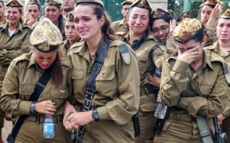 علاقة غرامية بشاب فلسطيني تطيح بجندية اسرائيلية تعمل بمنصب هام