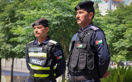 شاب يقتل والدته ب 40 طعنة ..