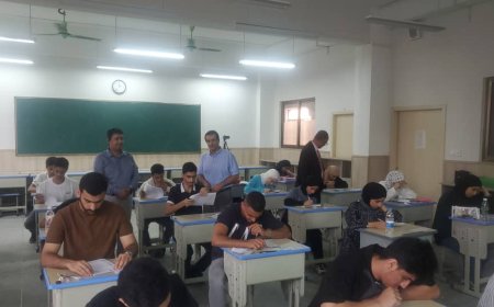 تواصلا مع المركز الرئيسي بعدن .. المستشار الثقافي بسفارة بلادنا يتفقد سير اختبارات الثانوية العامة بمدرسة ماس بالصين