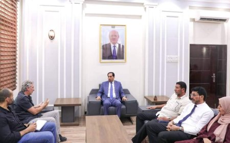الوزير البكري يبحث مع منظمة أطباء بلا حدود سبل التعاون المشترك