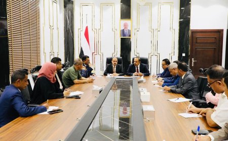 الارياني وبن ماضي يرأسان اجتماعاً لمناقشة الأنشطة السياحية والإعلامية والثقافية بحضرموت