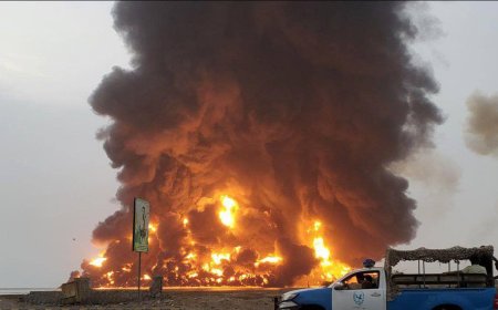 عاجل.. غارات جوية تستهدف ميناء الحديدة