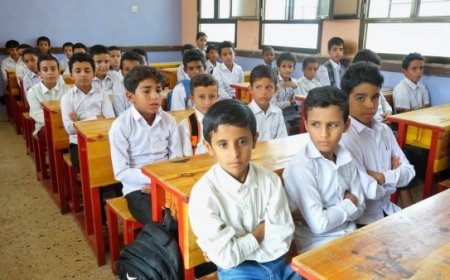 نقابة المعلمين في شبوة تهدّد بالإضراب الشامل احتجاجاً على تأخر الرواتب