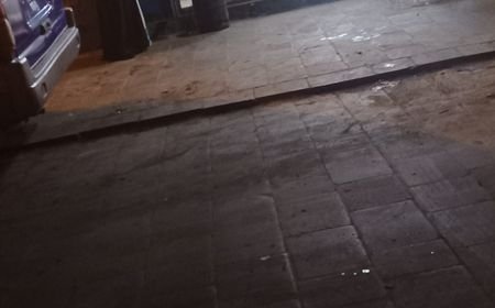 الجوع يهتك ستر الكثير من الأسر المتعففة في مدينة عدن ويلجئها للتسول ليلاً