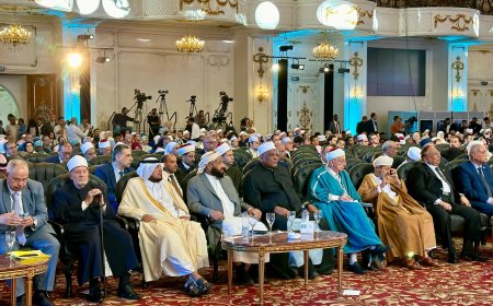 خلال مشاركته في المؤتمر العالمي التاسع للإفتاء بالقاهرة..      وزير الأوقاف يشدد على ضرورة التكيف مع ثورة الذكاء الاصطناعي ووضع أطُر أخلاقية وقانونية محددة له