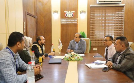 وزير الصحة يبحث مع منظمة كير تعزيز التعاون الصحي