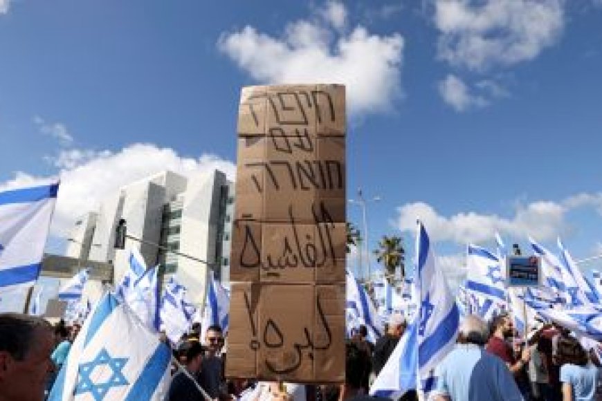 النيران تشتعل في شوارع “تل أبيب”..